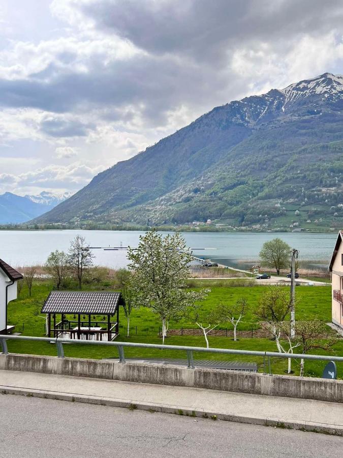 Ema Apartments Плав Экстерьер фото