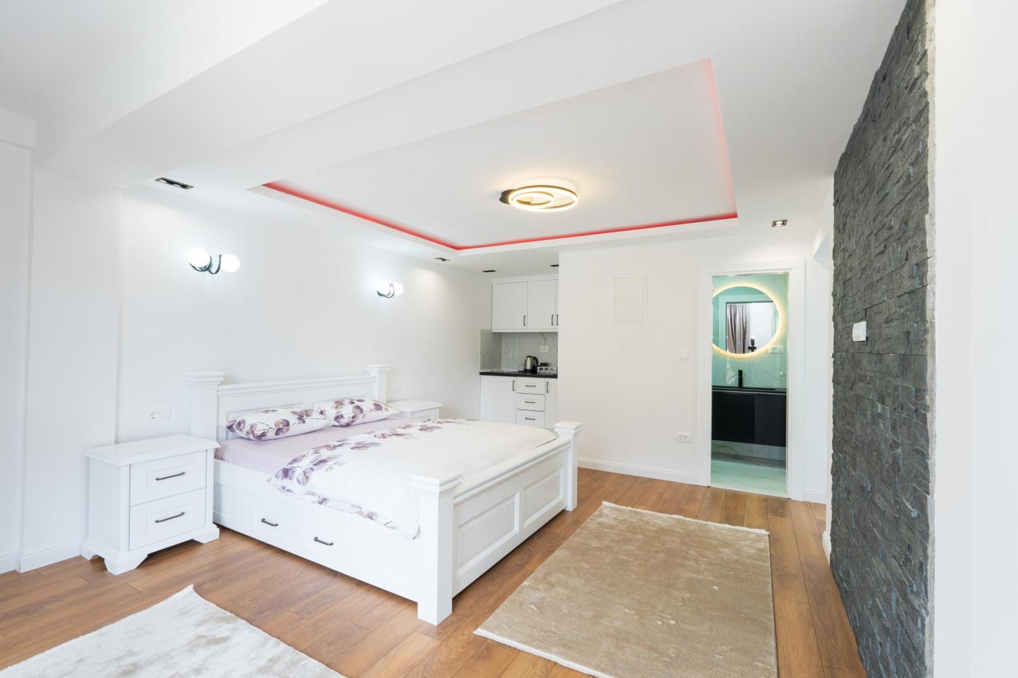 Ema Apartments Плав Экстерьер фото